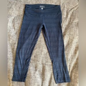 Nobull crop leggings M